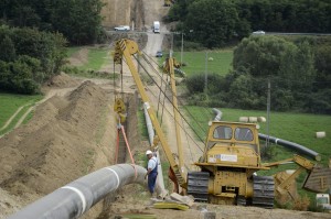 Fektetik a csõvezetéket a magyar-szlovák tranzitvezeték nyom